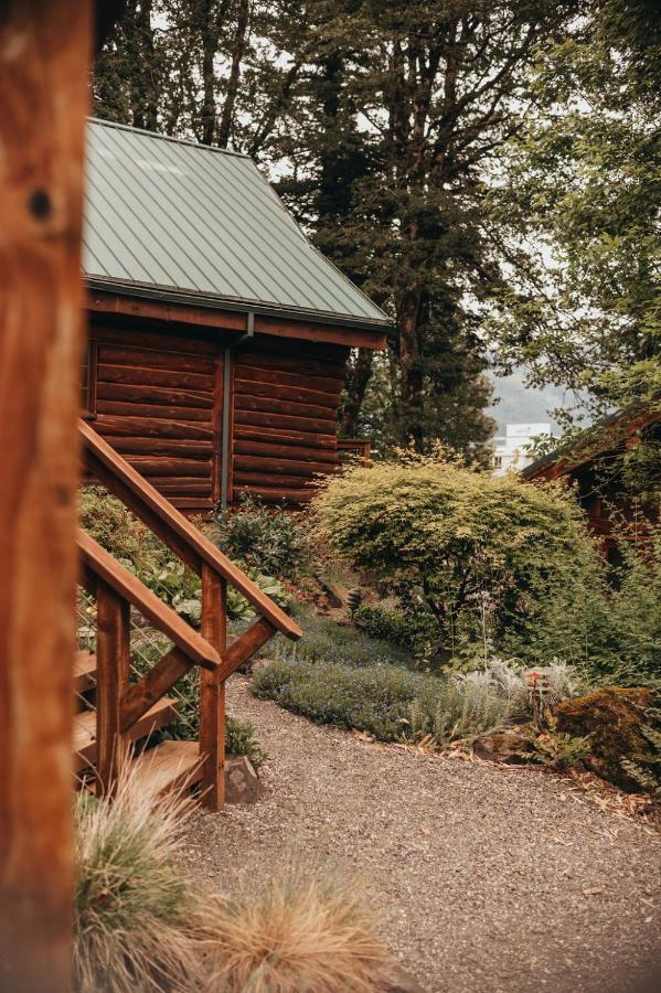 Wilder And Pine Riverside Cabins Stevenson エクステリア 写真