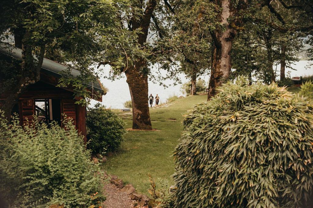 Wilder And Pine Riverside Cabins Stevenson エクステリア 写真