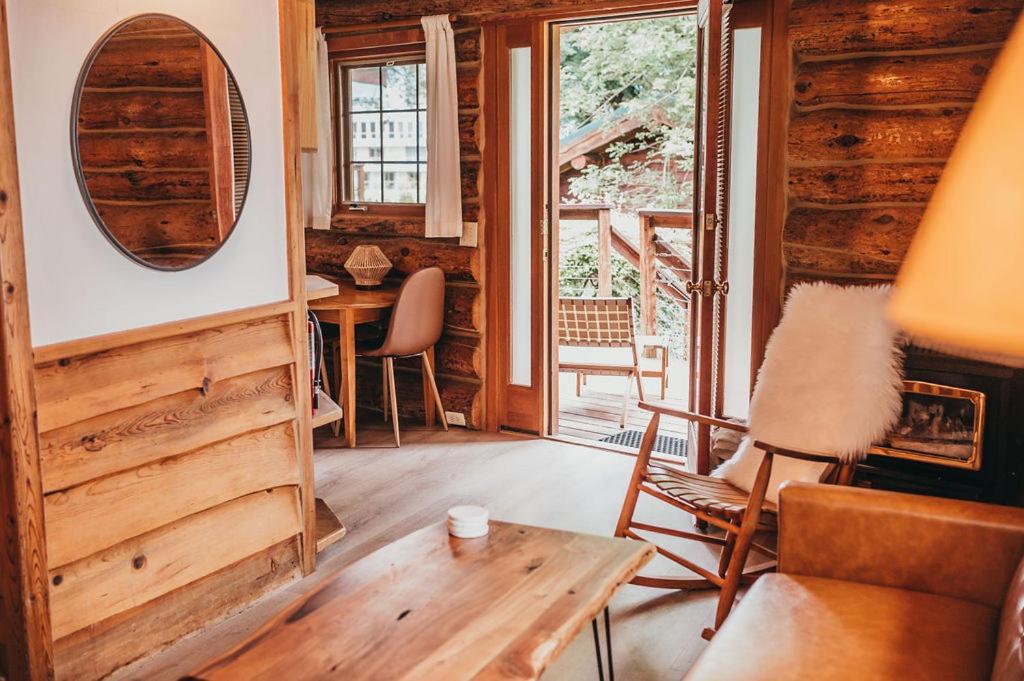 Wilder And Pine Riverside Cabins Stevenson エクステリア 写真